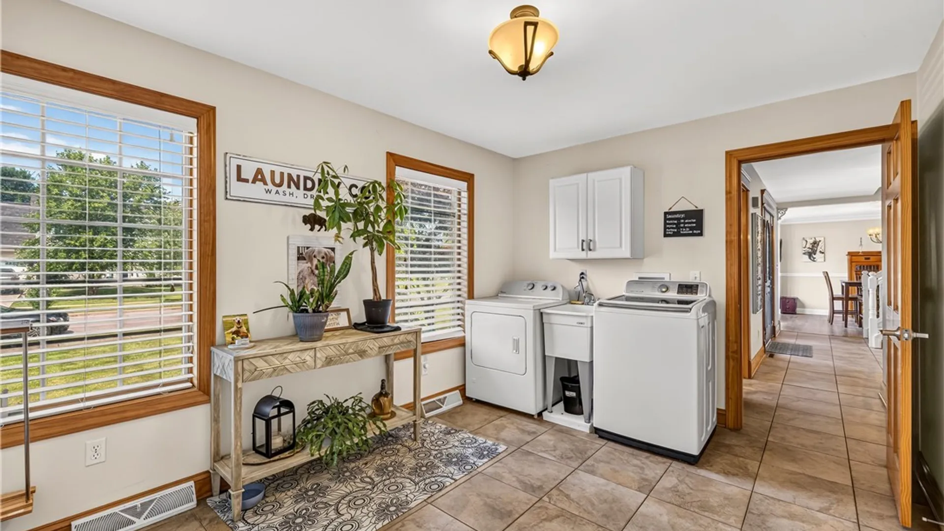 Property at 243 South Lane, Grand Island, NY 14072 6