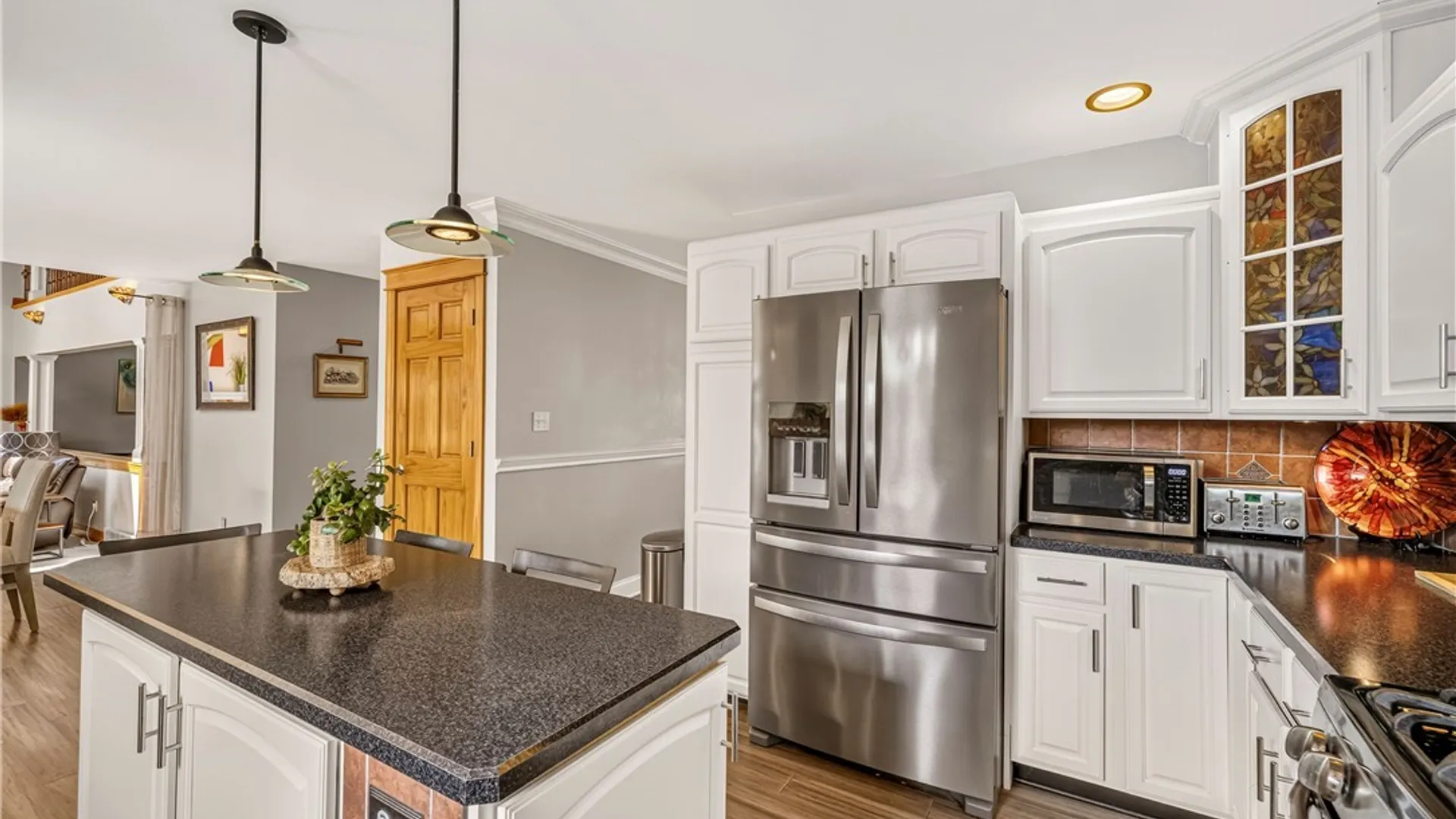 Property at 243 South Lane, Grand Island, NY 14072 11