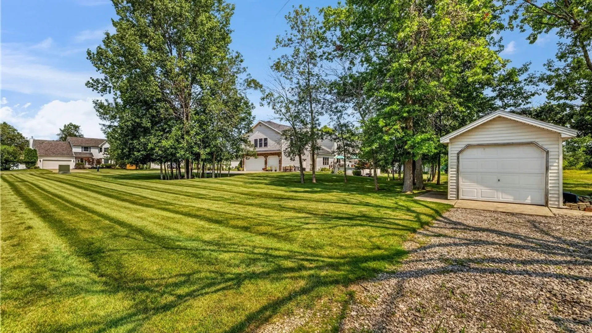 Property at 243 South Lane, Grand Island, NY 14072 48