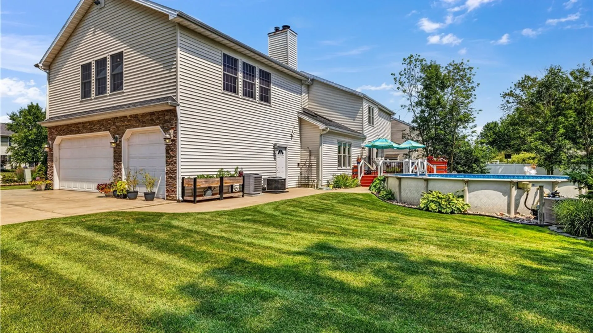 Property at 243 South Lane, Grand Island, NY 14072 43