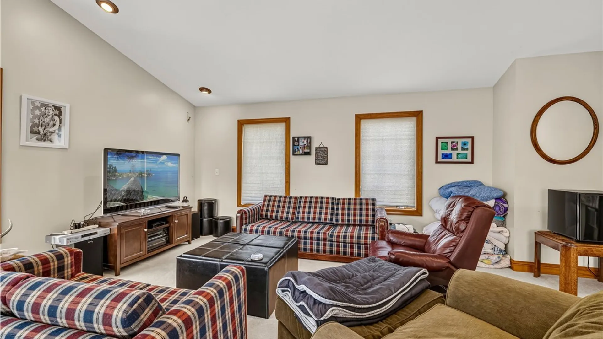 Property at 243 South Lane, Grand Island, NY 14072 38