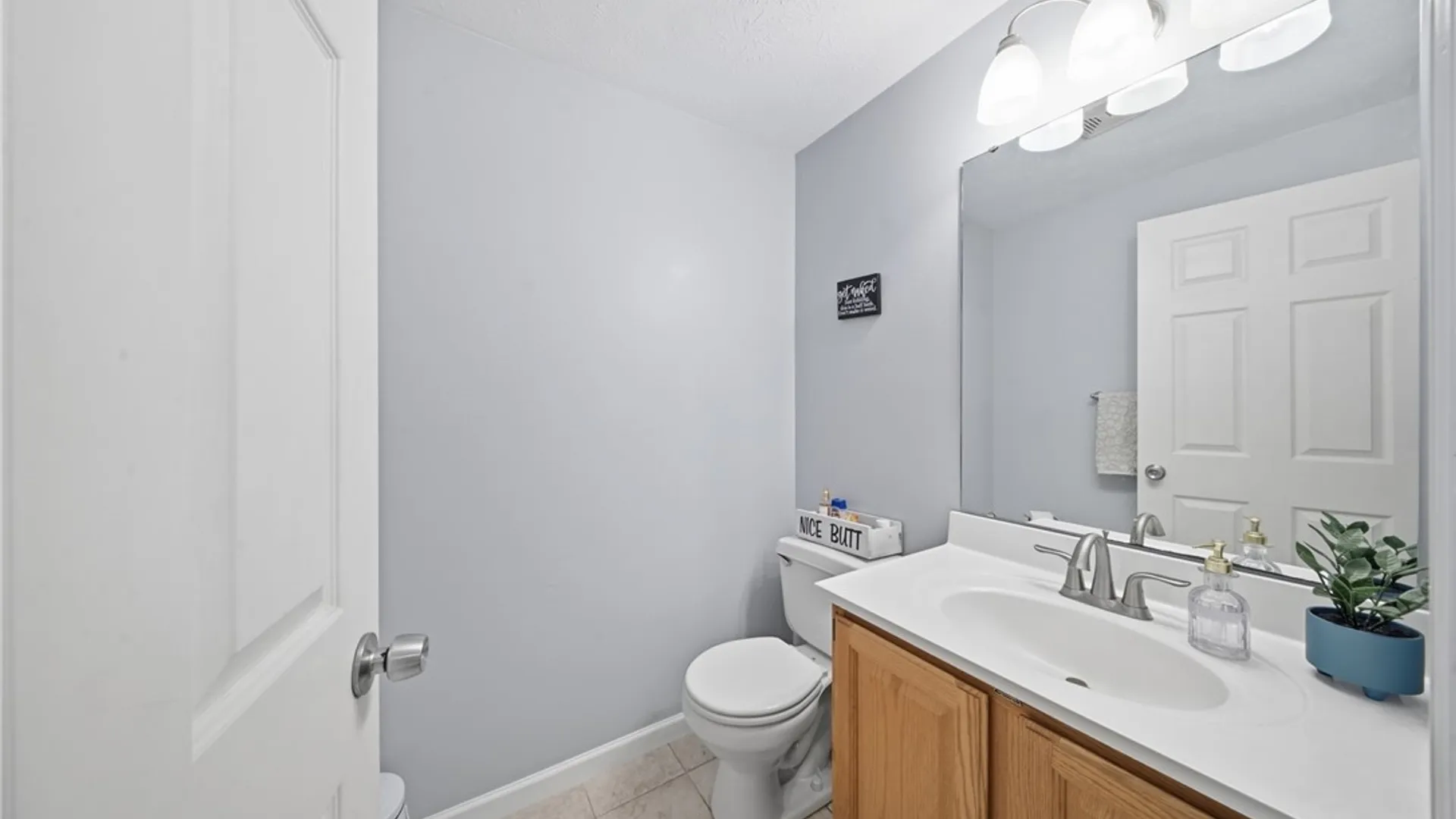 Property at 120 Courtshire Lane, Penfield, NY 14526 4