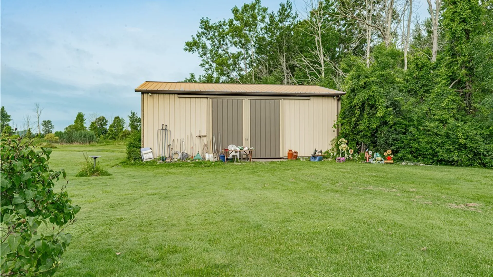 Property at 6960 Block Church Road, Royalton, NY 14094 7