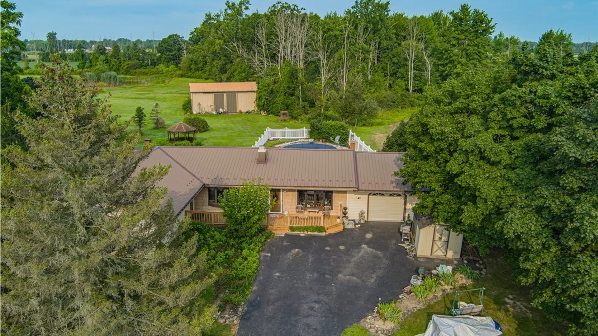 Property at 6960 Block Church Road, Royalton, NY 14094 41