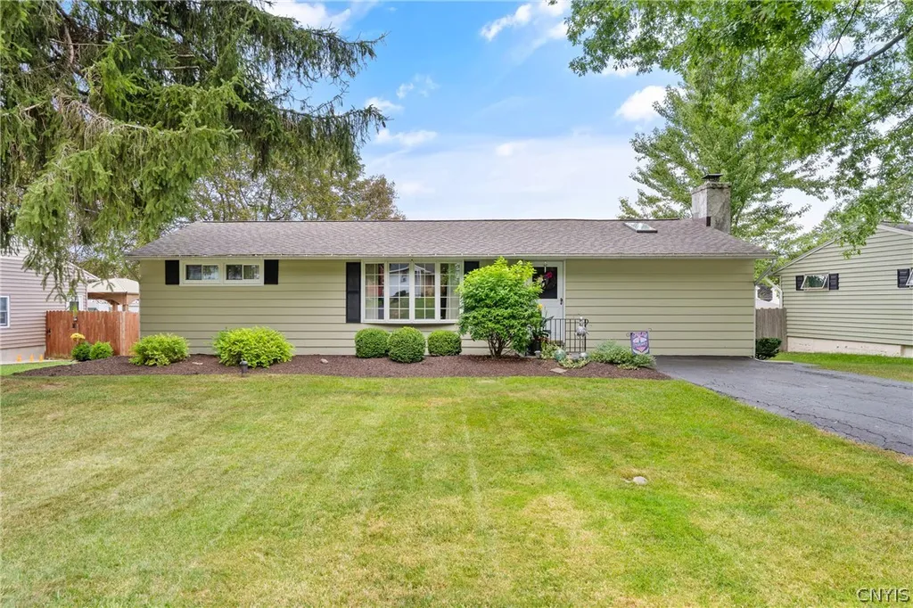 Property at 116 Sheraton Road, Onondaga, NY 13219