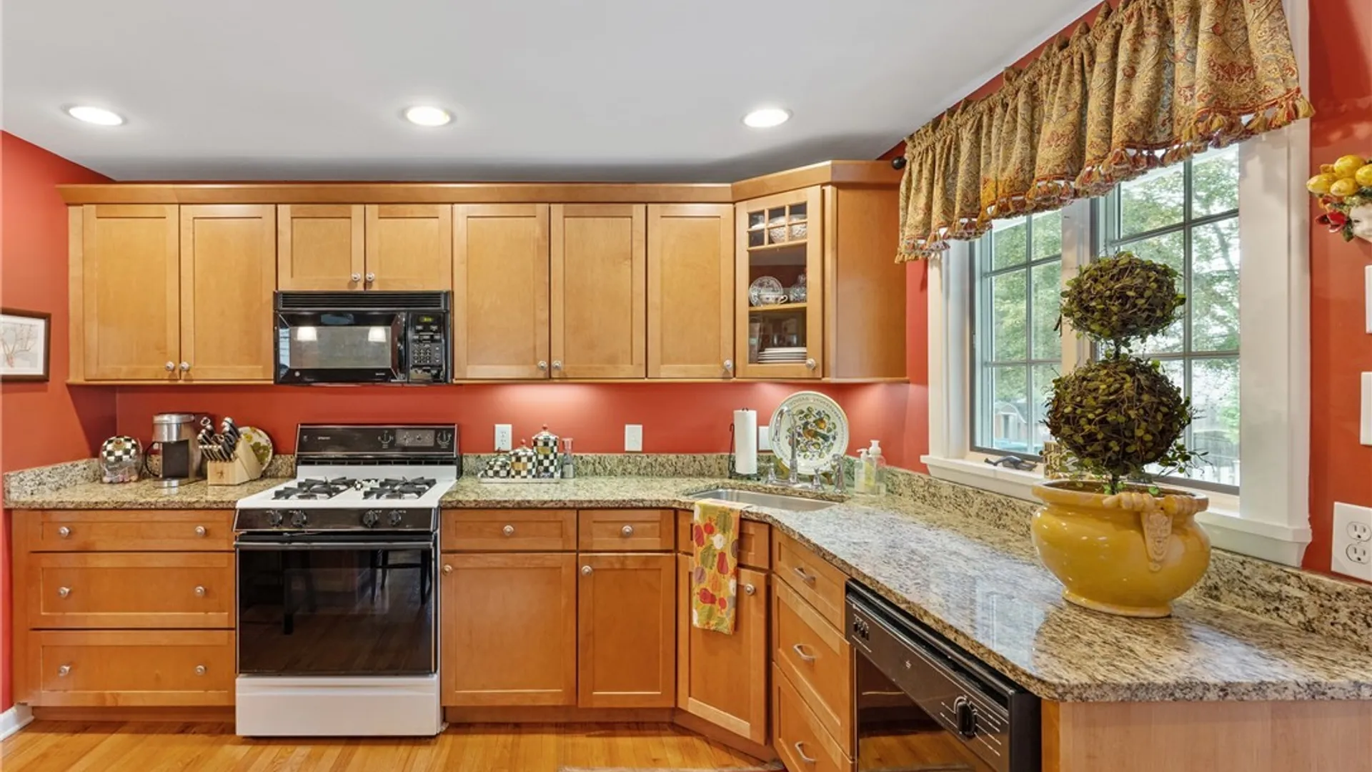 Property at 116 Sheraton Road, Onondaga, NY 13219 9