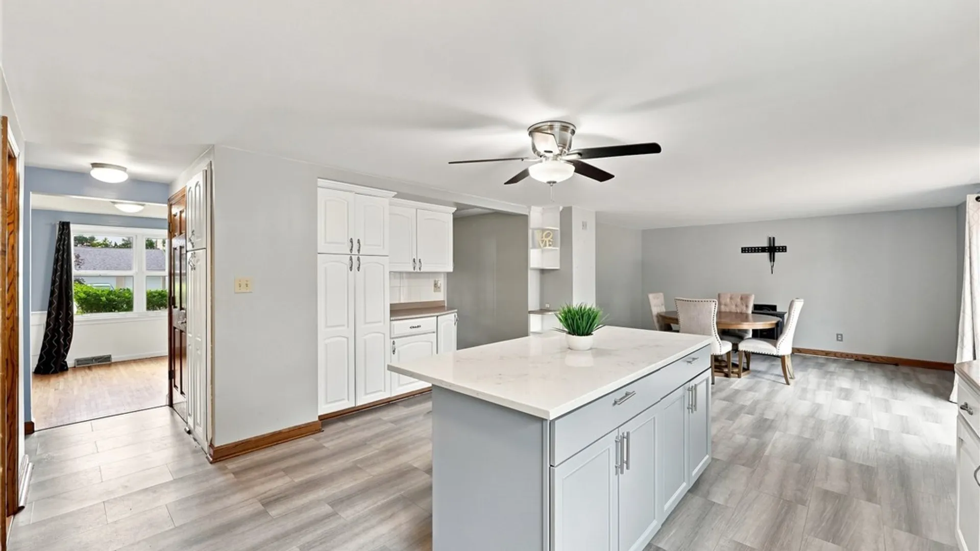Property at 102 Lou Drive, Cheektowaga, NY 14043 22