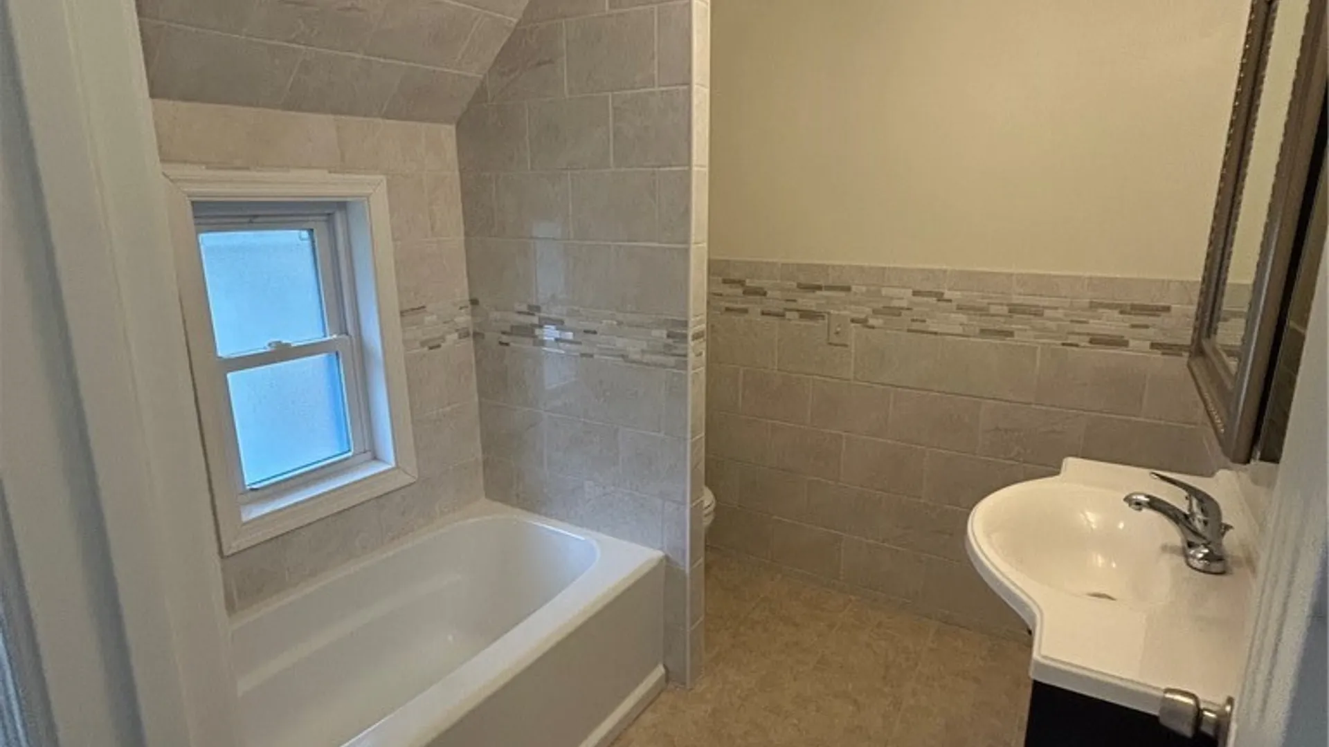 Property at 286 Normal Avenue, Buffalo, NY 14213 16