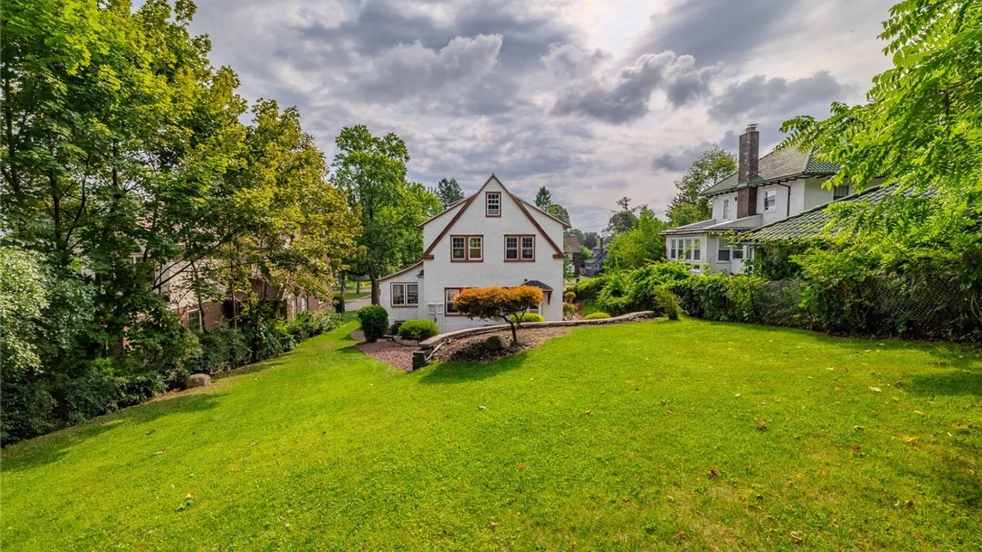 Property at 256 Shotwell Park, Syracuse, NY 13206 3
