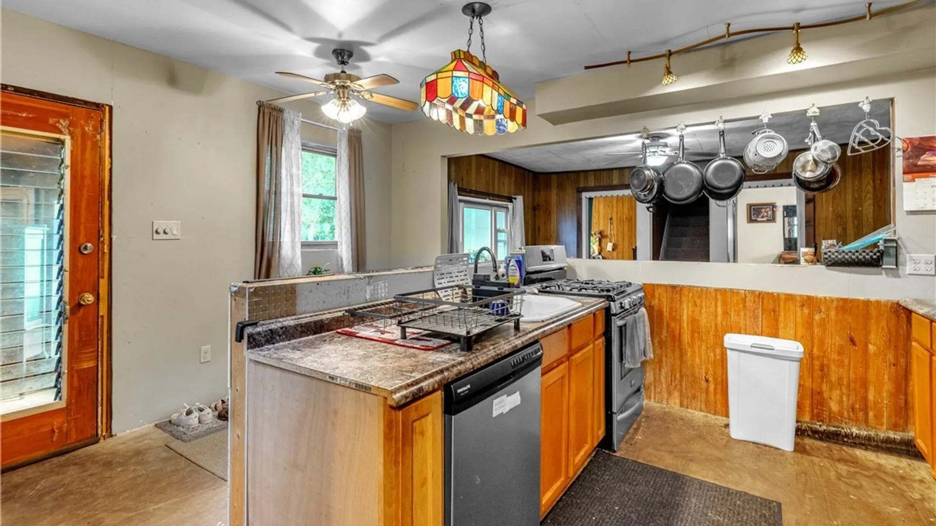 Property at 6489 Errick Road, Wheatfield, NY 14120 10