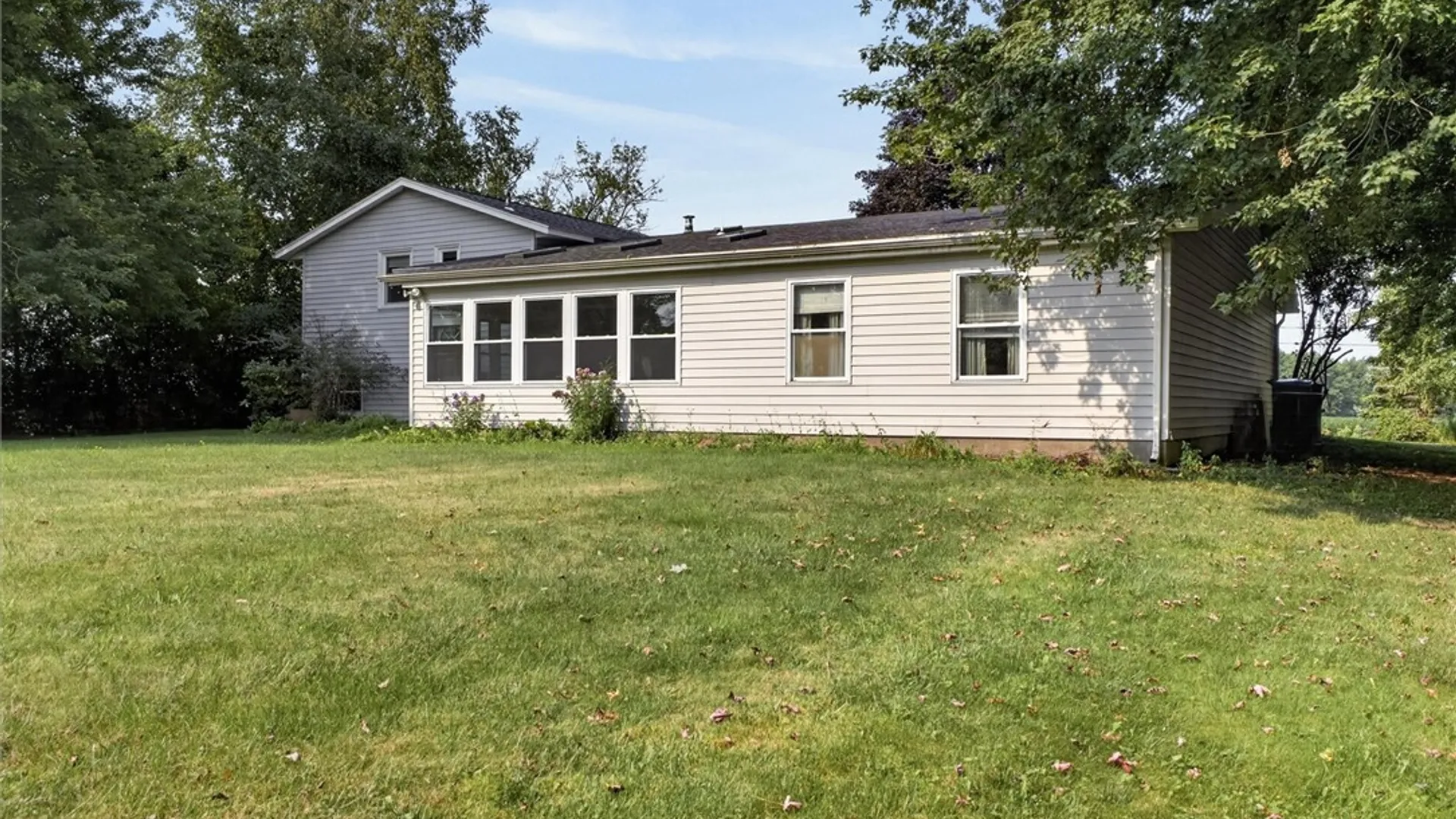 Property at 334 Lighthouse Road, Parma, NY 14468 7