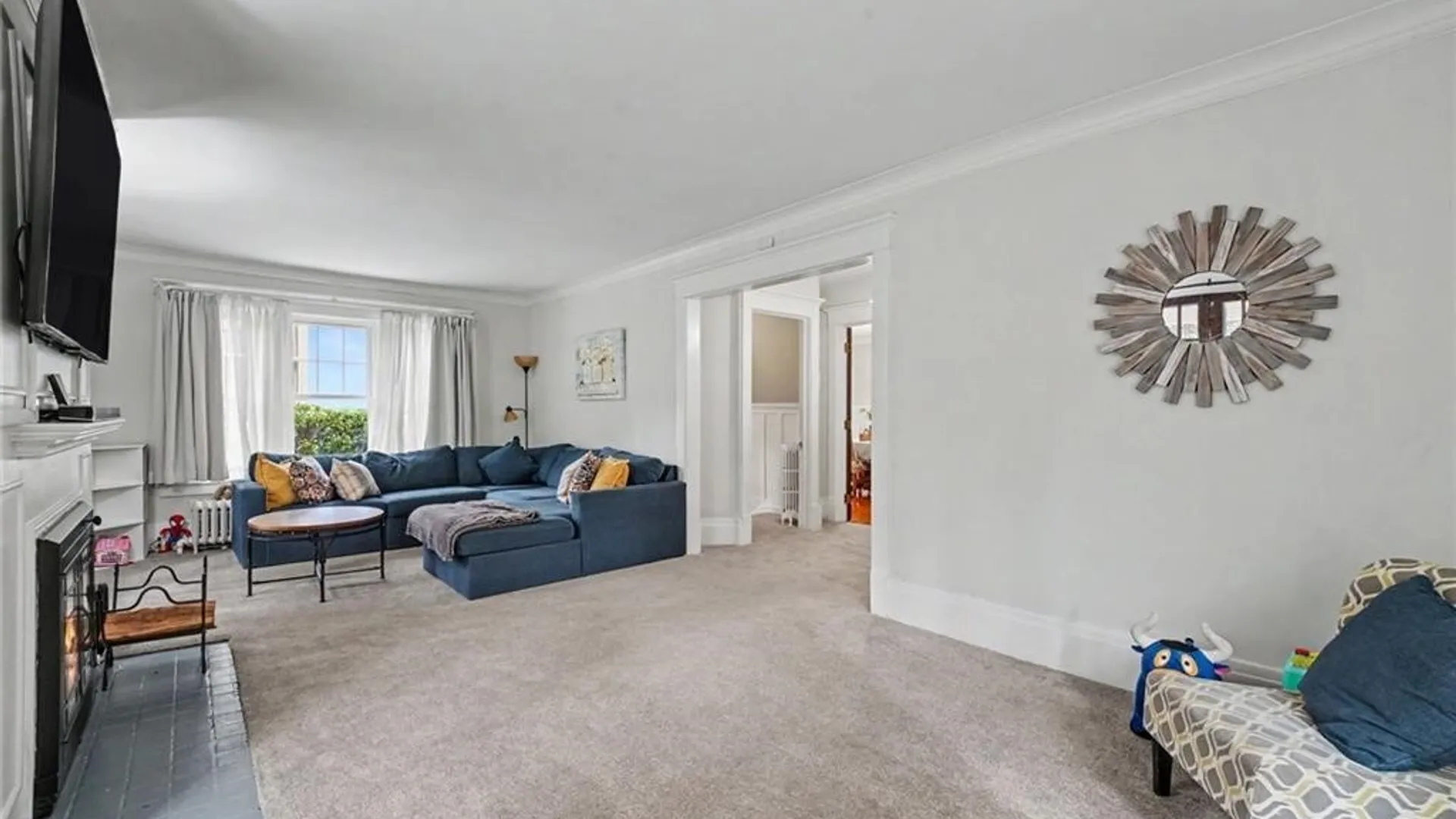 Property at 40 Jewett Parkway, Buffalo, NY 14214 12