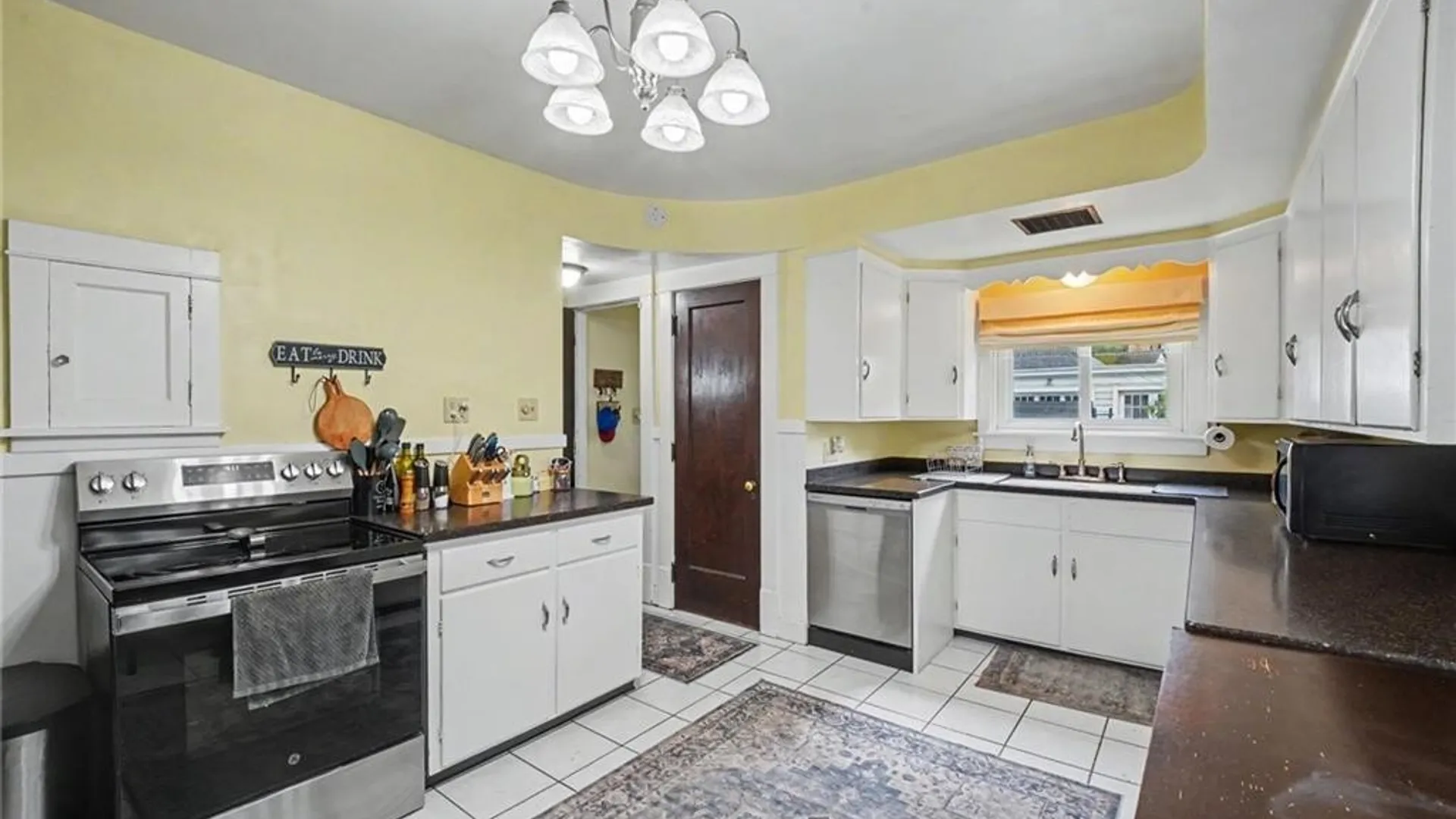 Property at 40 Jewett Parkway, Buffalo, NY 14214 16