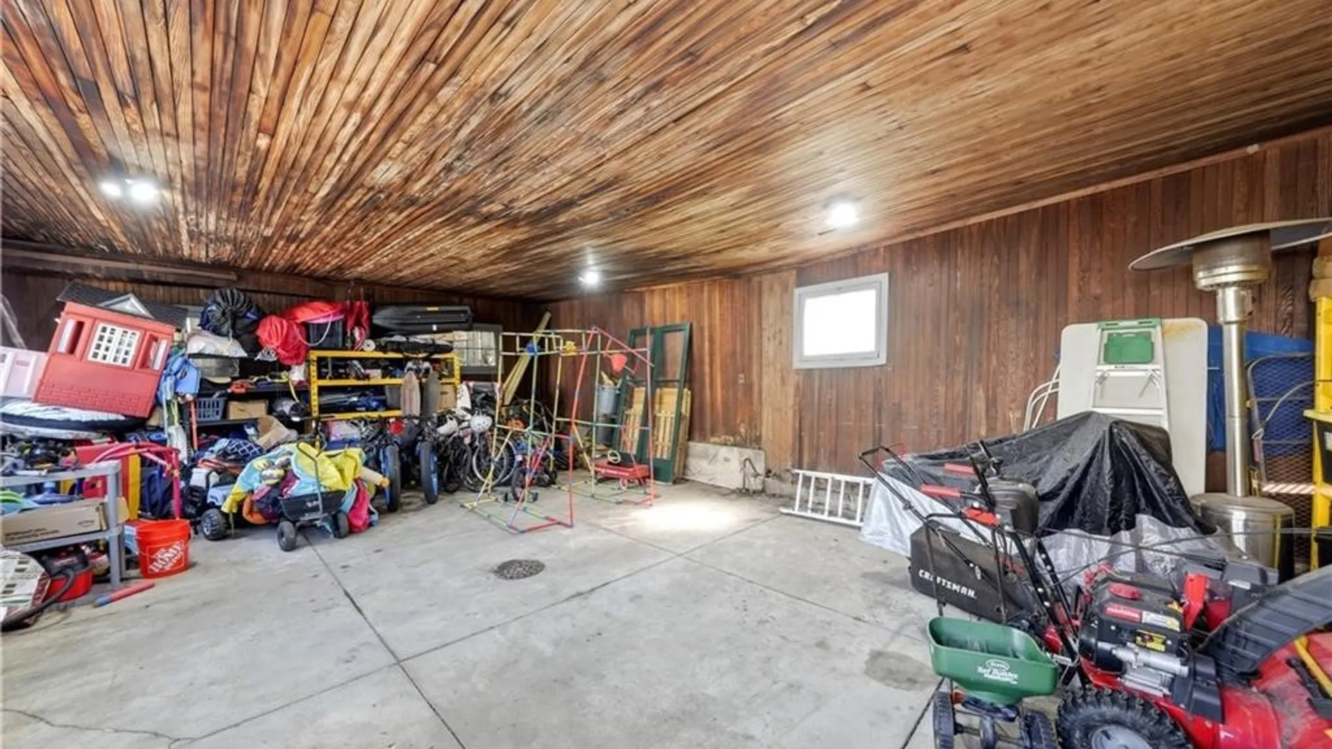 Property at 40 Jewett Parkway, Buffalo, NY 14214 45