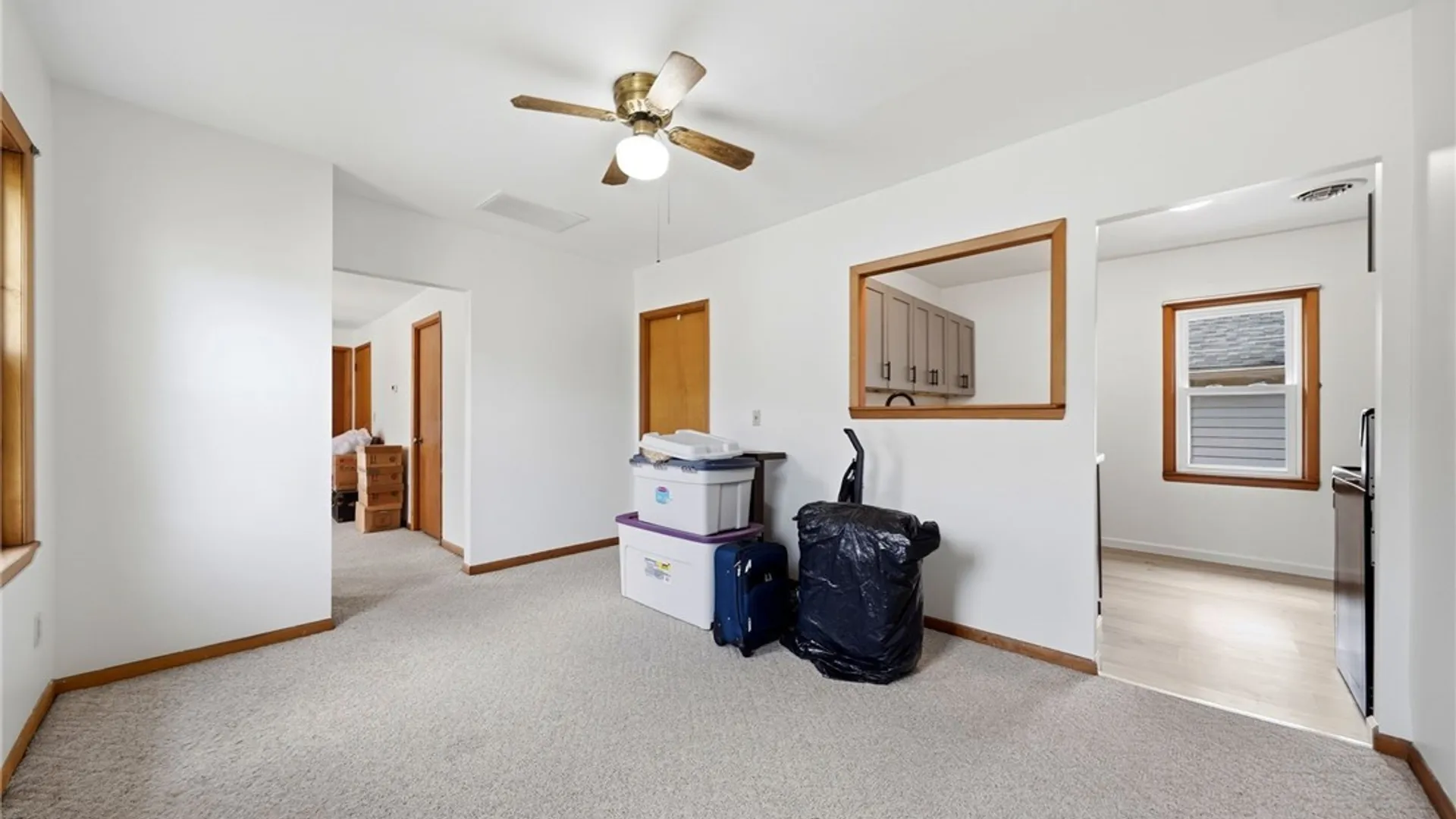 Property at 16 Pleasant Avenue, Lancaster, NY 14086 16