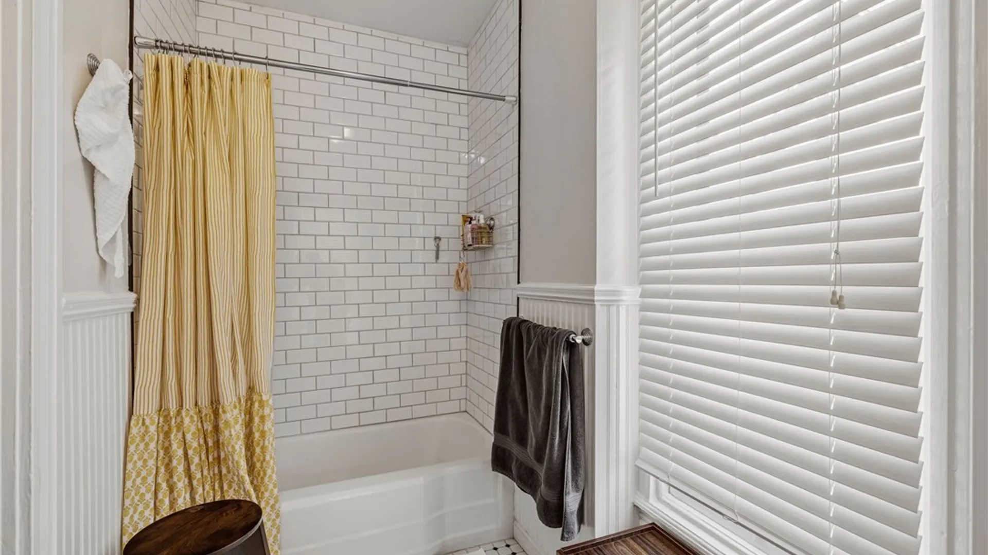 Property at 180 Richmond Avenue, Buffalo, NY 14222 29