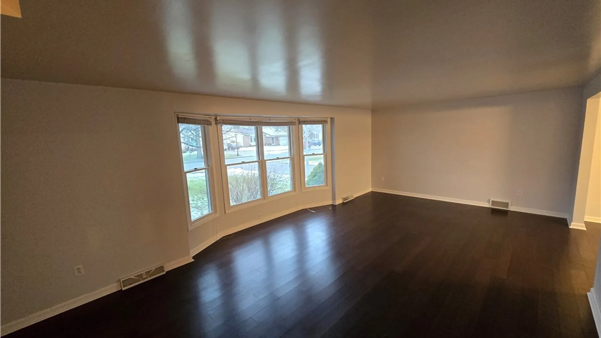 Property at 161 Foxpoint, Amherst, NY 14221 8