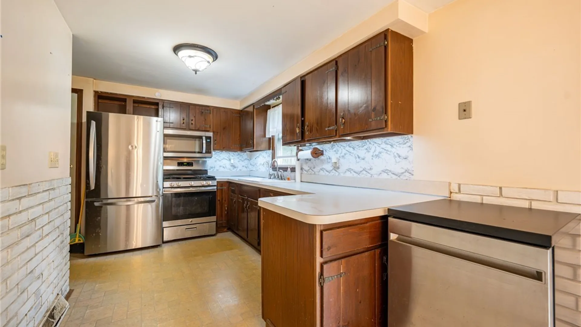 Property at 6751 Hillcroft Drive, Boston, NY 14025 16