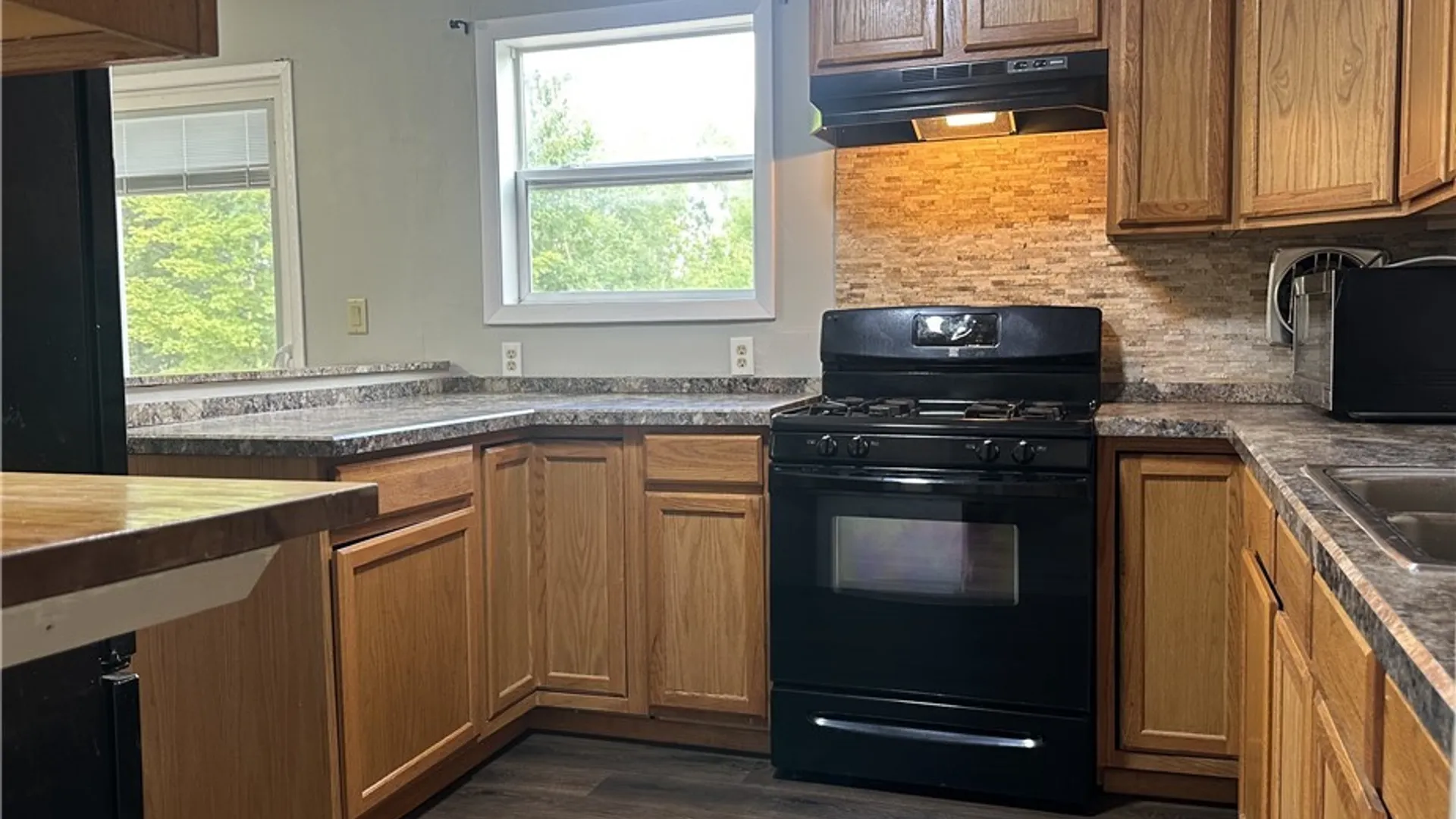 Property at 5941 Farrington Road, Cicero, NY 13039 6