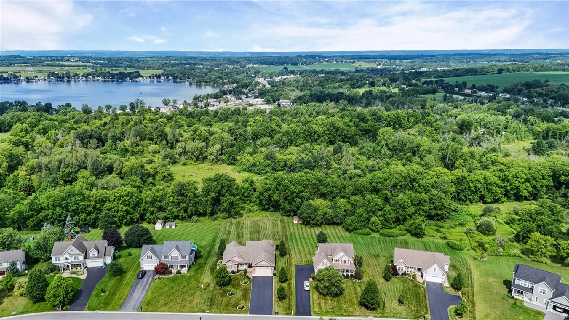 Property at 137 Kensington Court, Livonia, NY 14487 45
