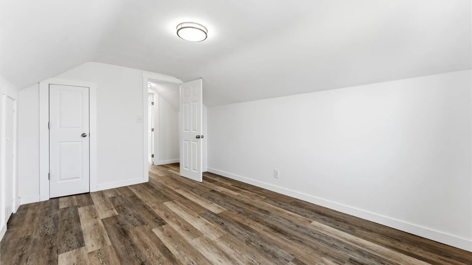 Property at 635 Delmar Place, Salina, NY 13208 25