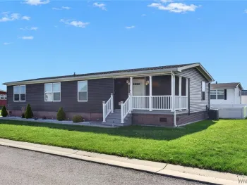 Property at 4325 Hurontario Avenue, Niagara, NY 14304