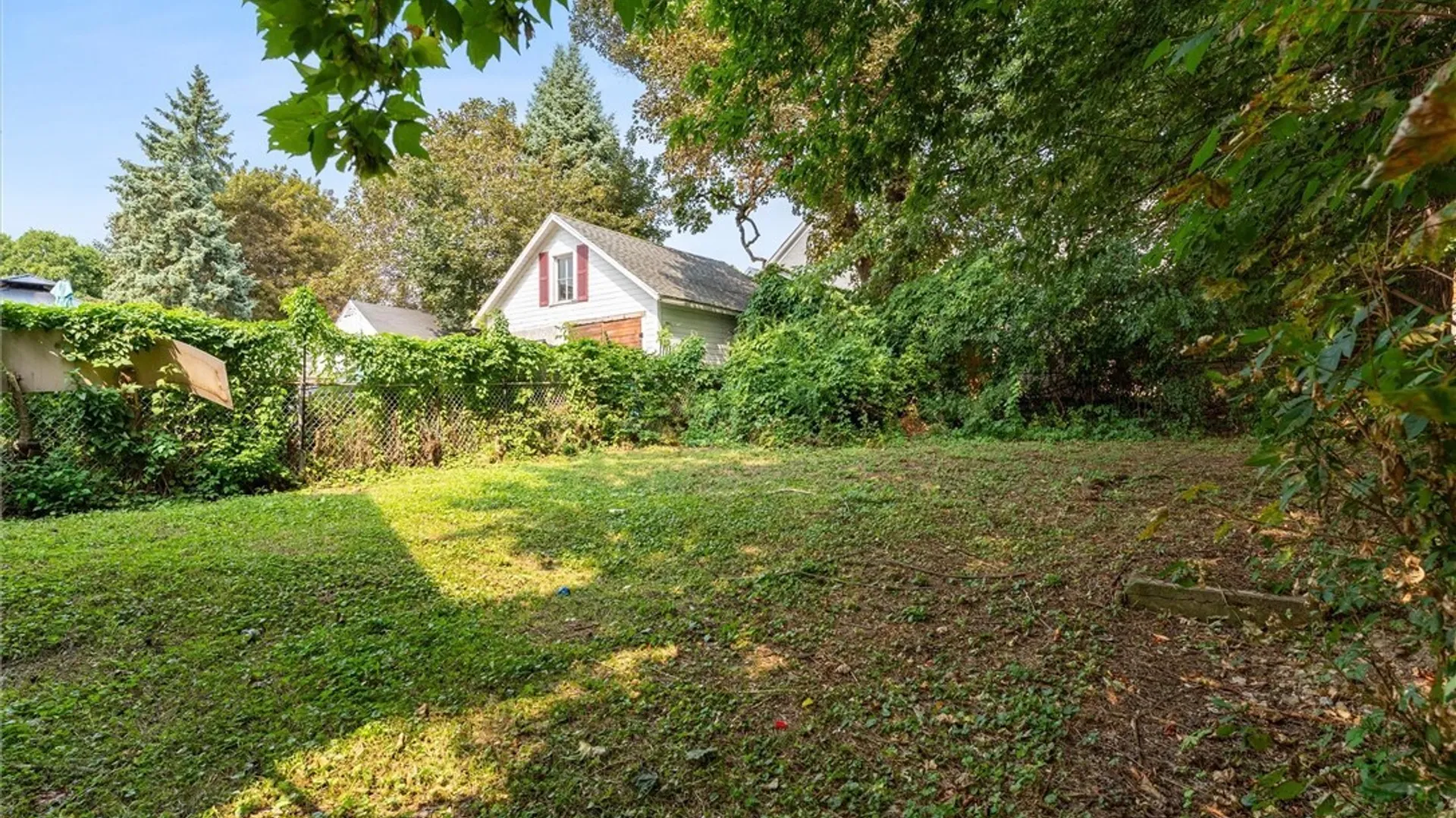 Property at 124 Worden Avenue, Syracuse, NY 13208 32