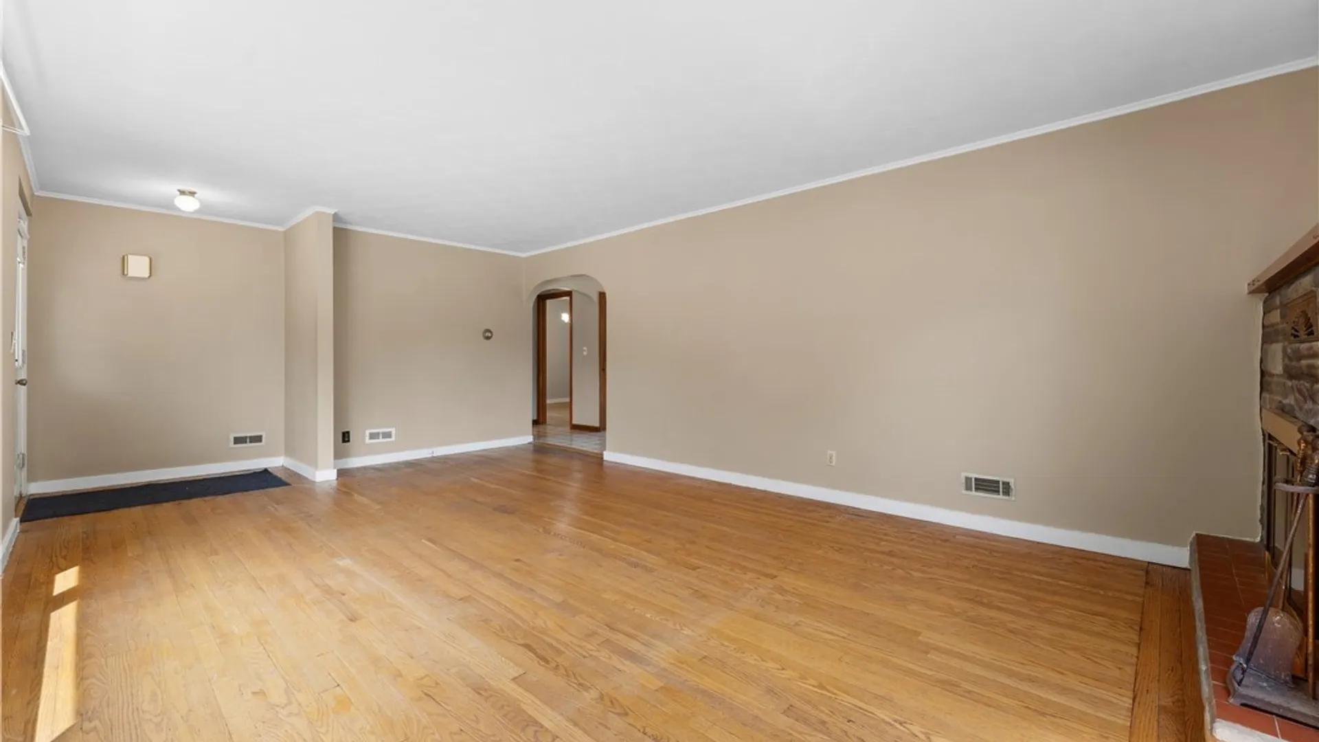 Property at 77 W 7th Street, Oswego, NY 13126 5