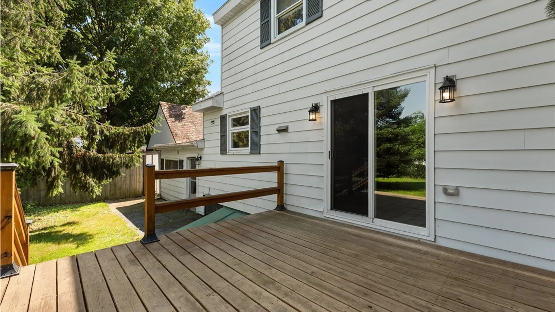 Property at 77 W 7th Street, Oswego, NY 13126 32