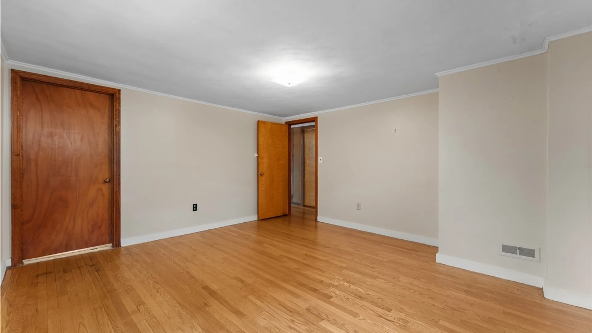 Property at 77 W 7th Street, Oswego, NY 13126 22