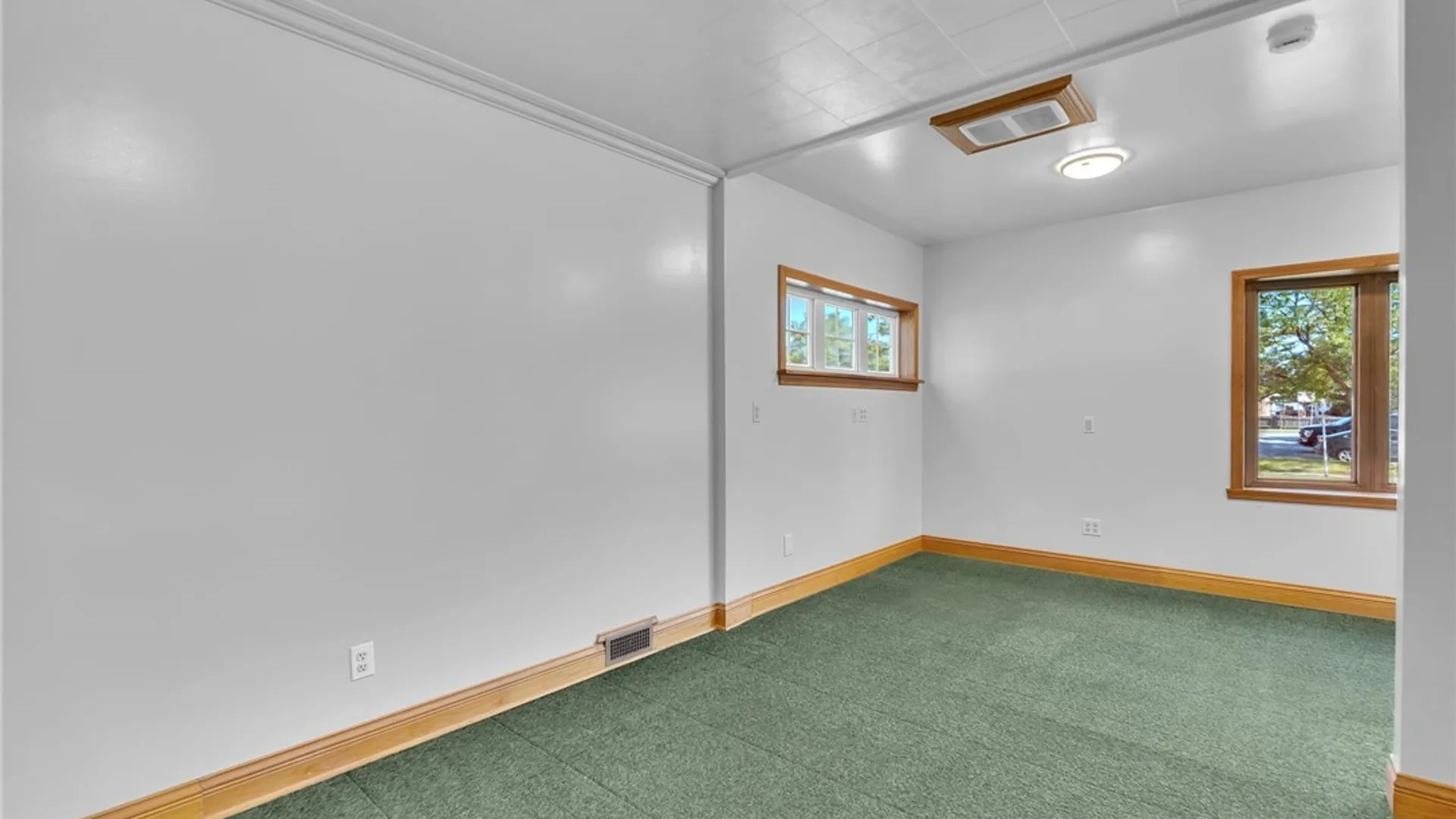 Property at 2719 William Street, Cheektowaga, NY 14227 5