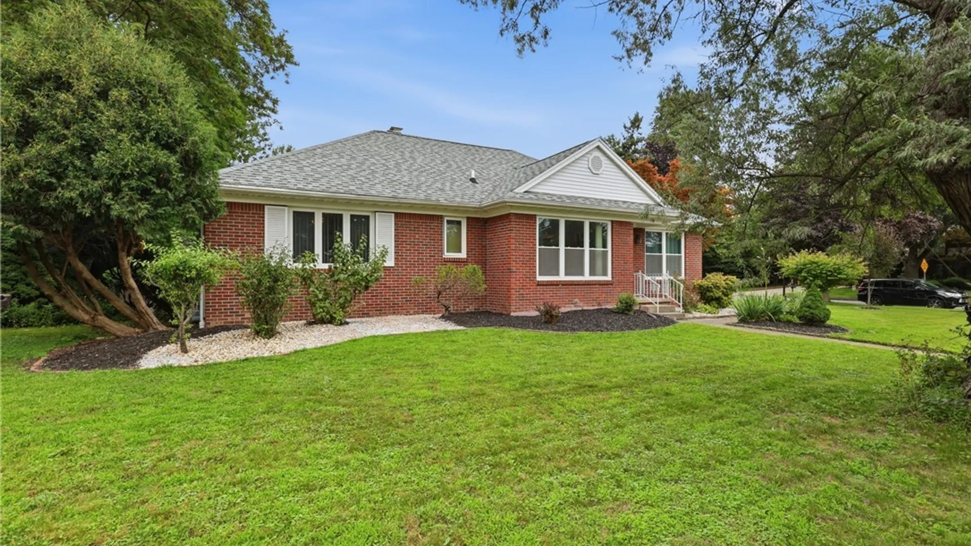 Property at 138 Woodshire, Amherst, NY 14068 3