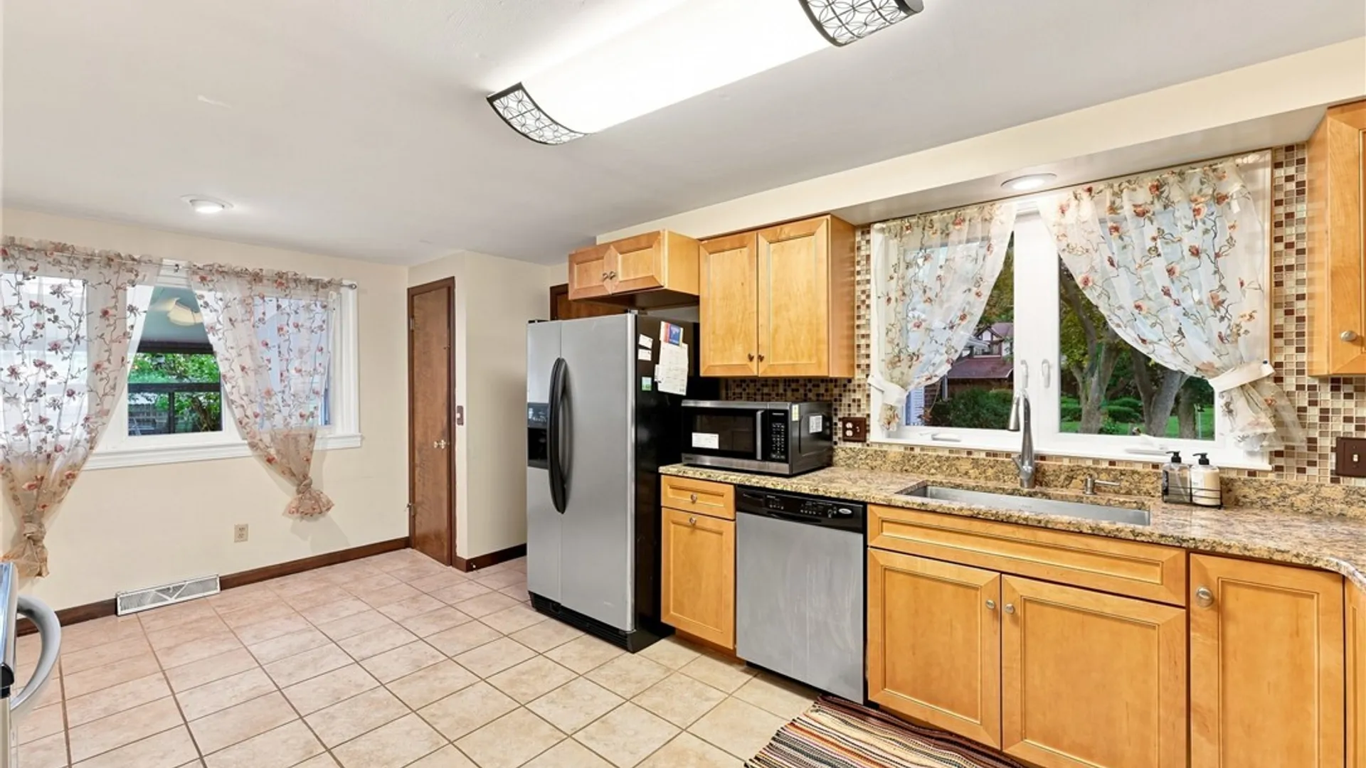 Property at 138 Woodshire, Amherst, NY 14068 15