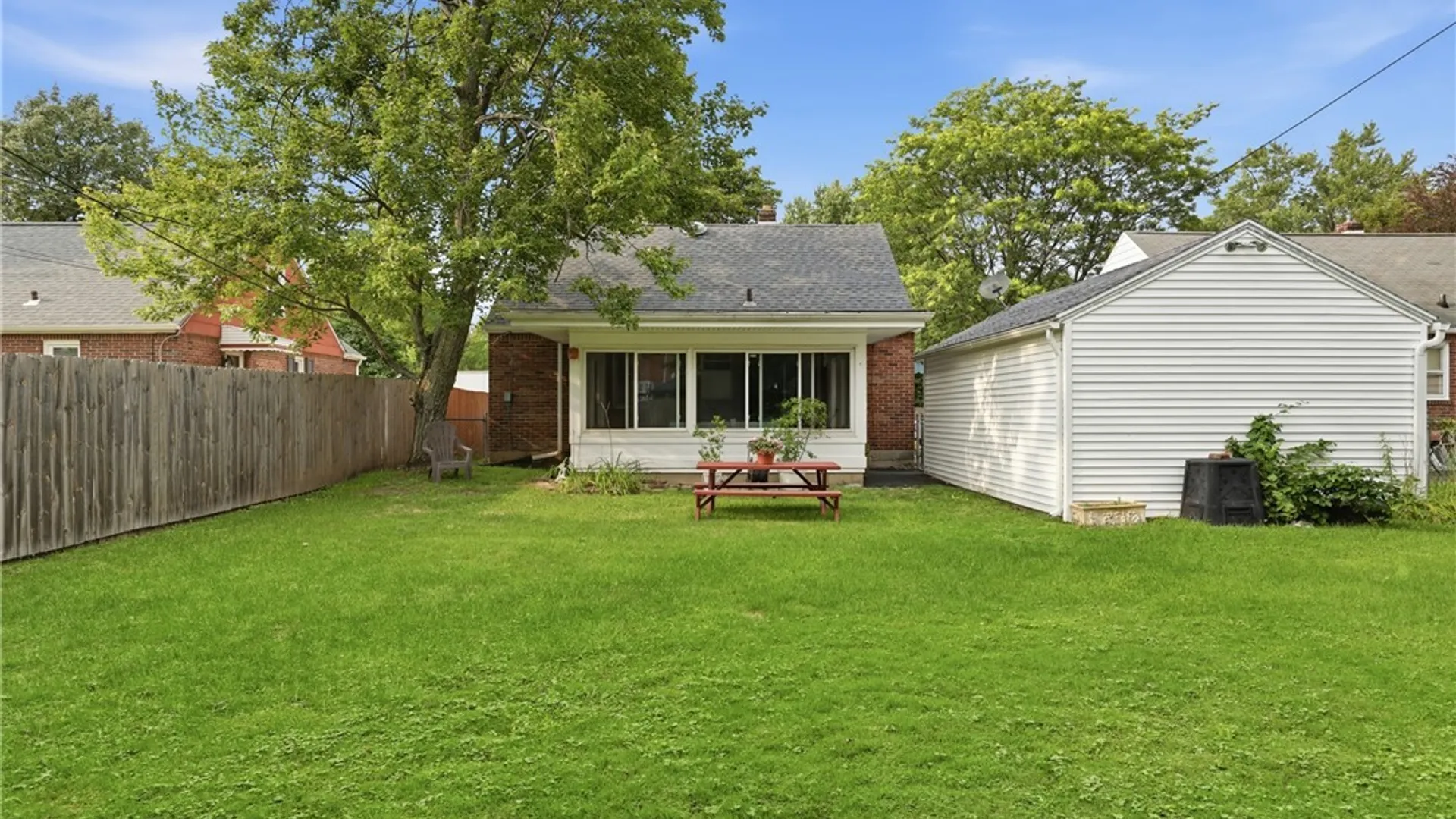 Property at 43 Norman Place, Amherst, NY 14226 22