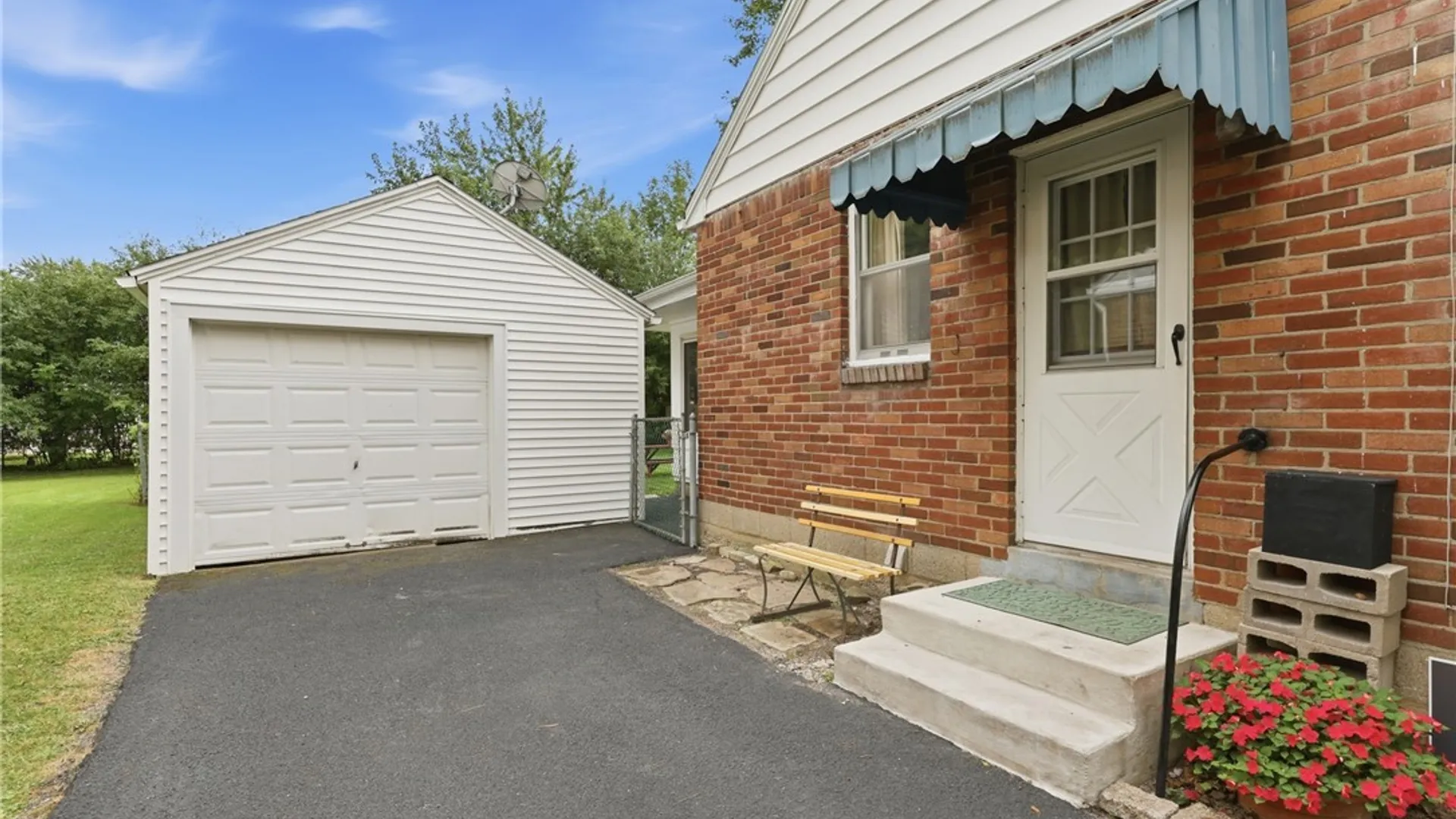 Property at 43 Norman Place, Amherst, NY 14226 25