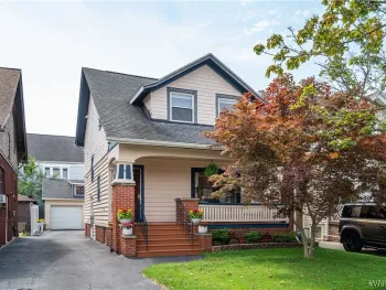 Property at 6 Colton Drive, Buffalo, NY 14216