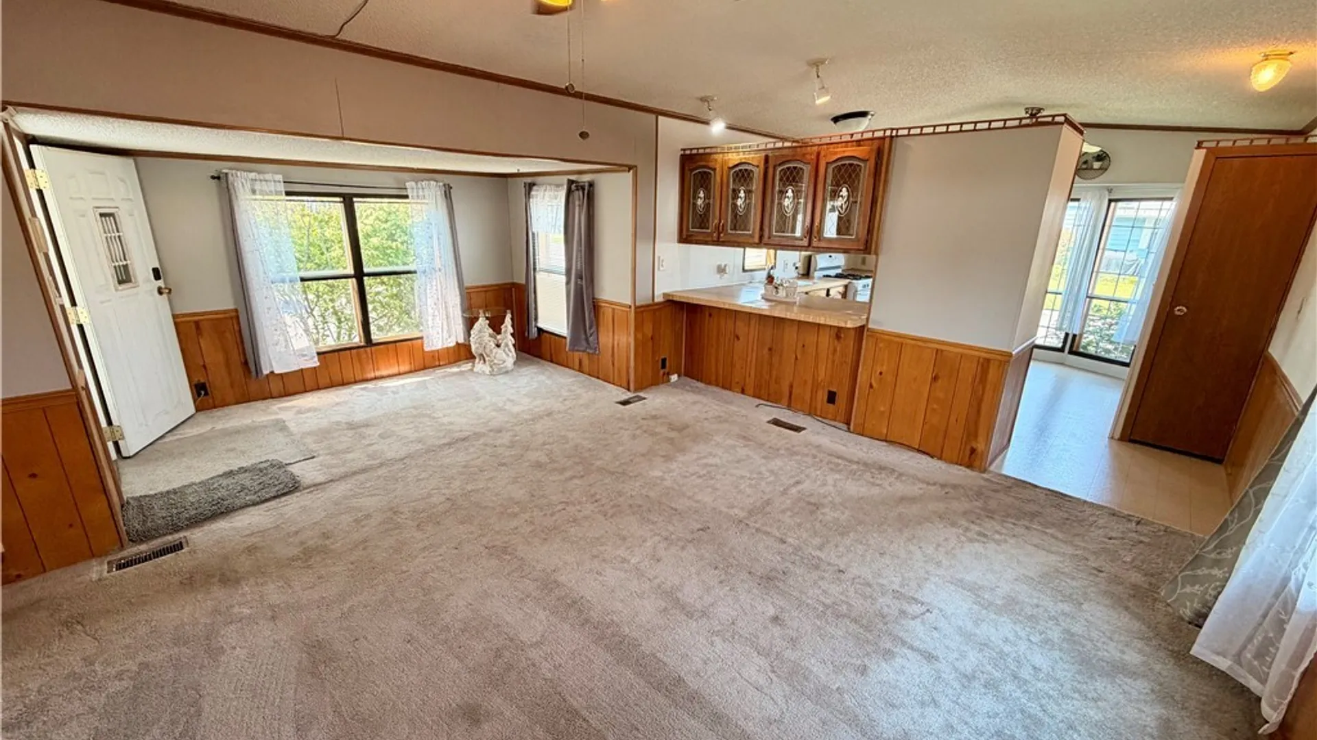 Property at 6035 S Transit #319 Village Pkwy Rd, Lockport Town, NY 14094 7
