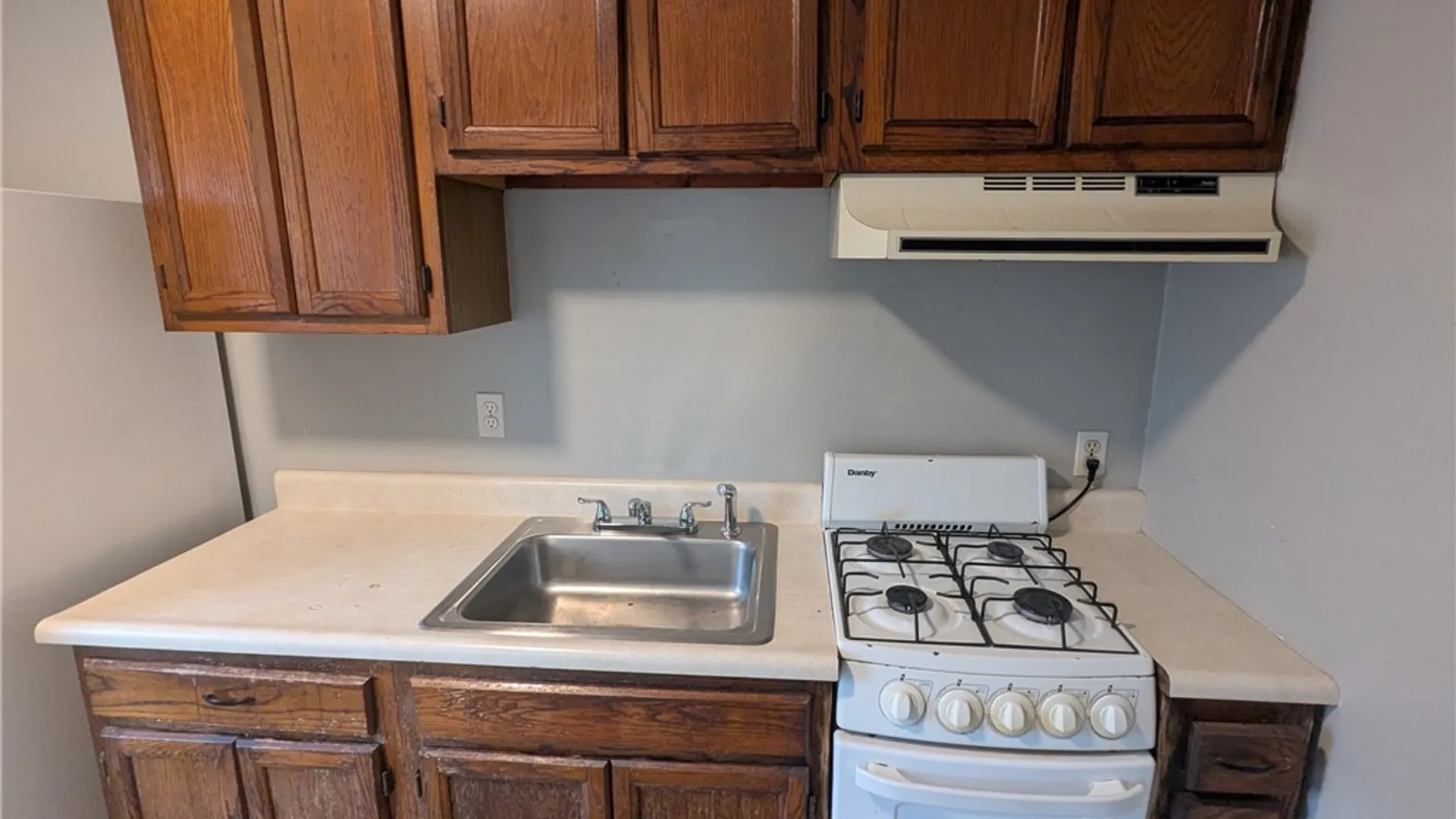 Property at 52 West High Terrace, Rochester, NY 14619 13
