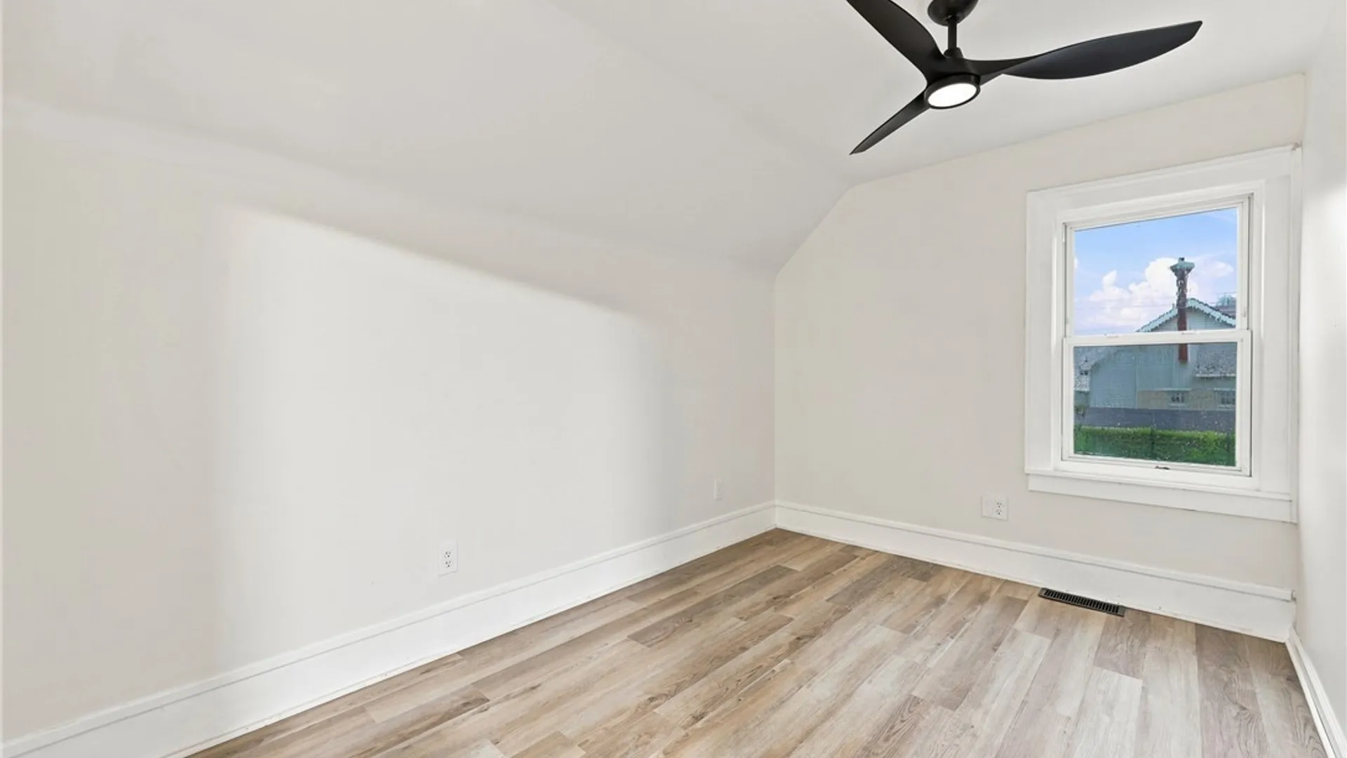 Property at 187 Chester Street, Buffalo, NY 14208 39