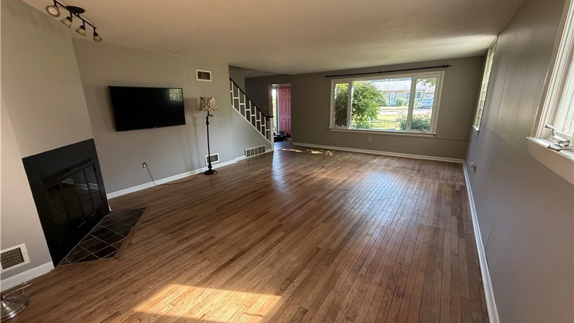 Property at 102 Trent Lane, Camillus, NY 13031 15
