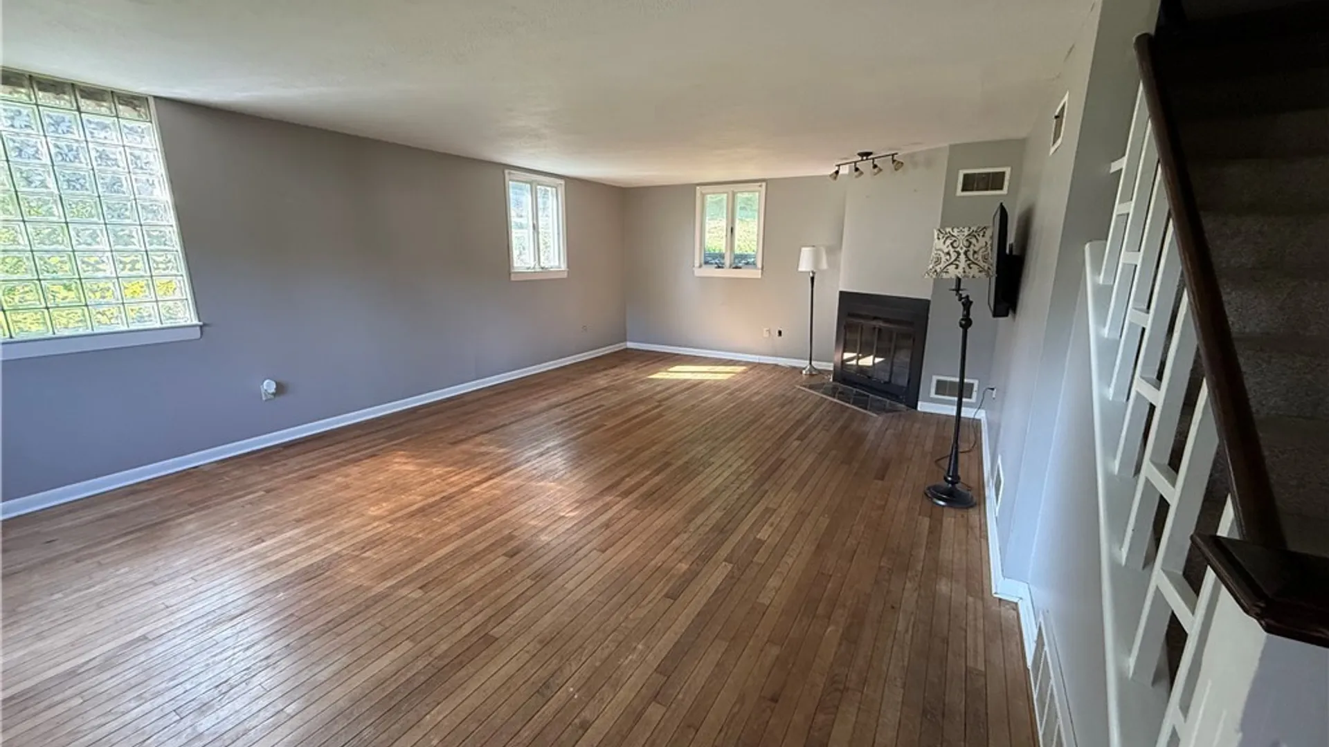 Property at 102 Trent Lane, Camillus, NY 13031 16
