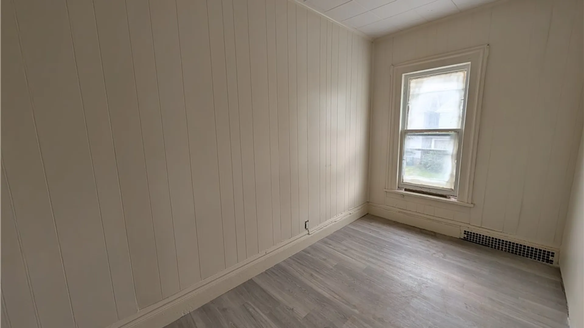 Property at 616 7th Ave - UPPER, Niagara Falls, NY 14301 9