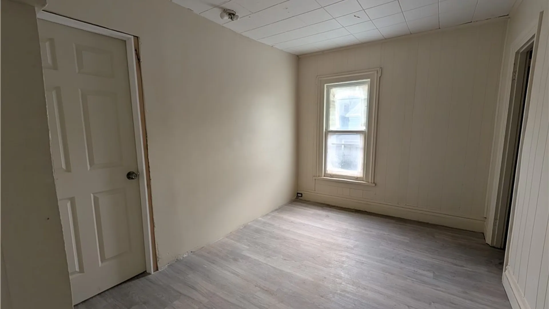 Property at 616 7th Ave - UPPER, Niagara Falls, NY 14301 3