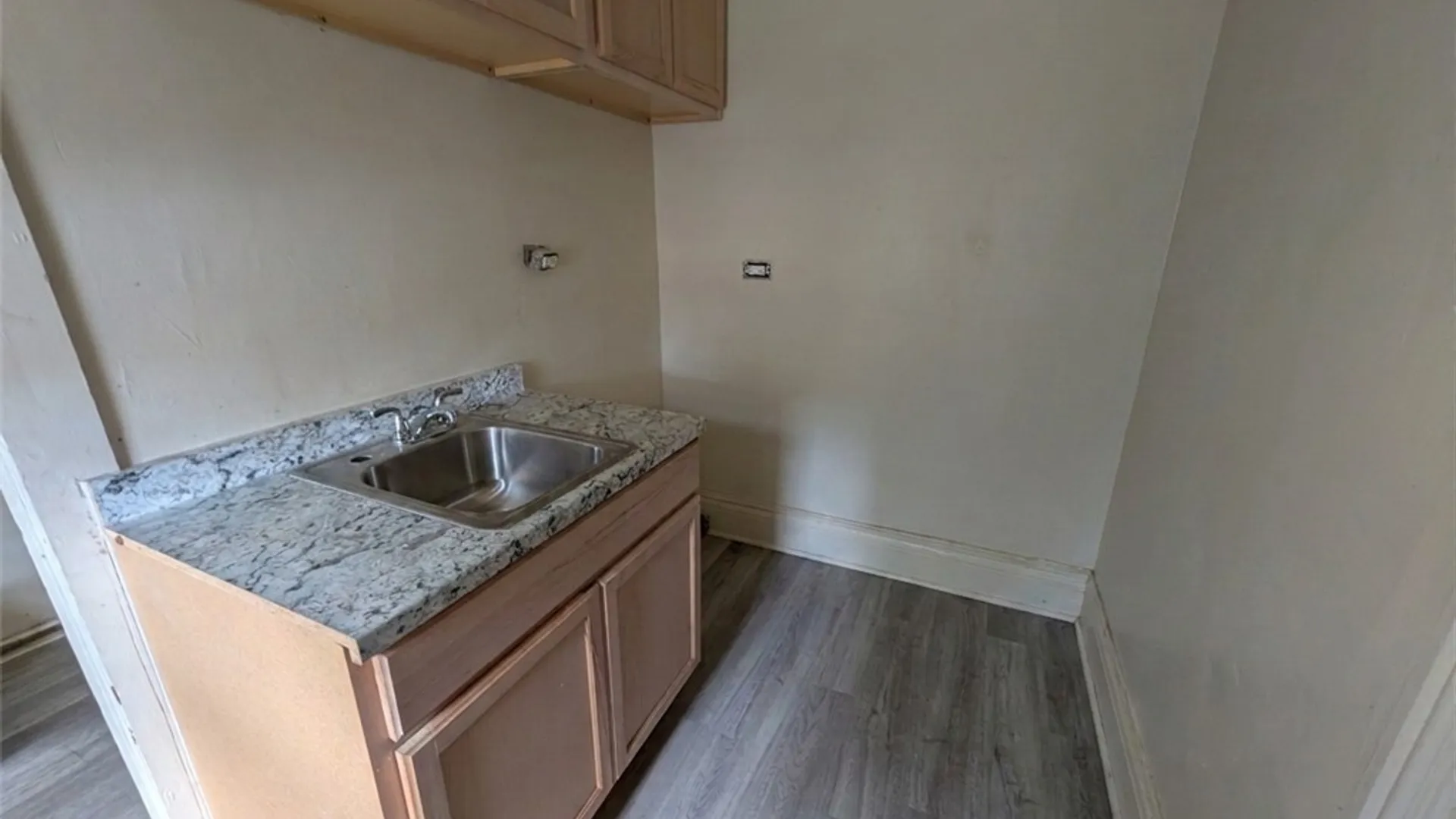 Property at 616 7th Ave - UPPER, Niagara Falls, NY 14301 12