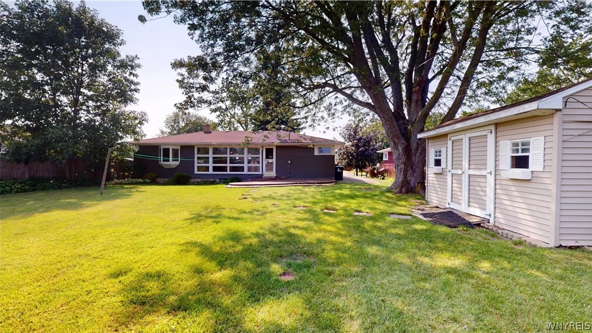 Property at 2045 Parker Boulevard, Tonawanda, NY 14150 3