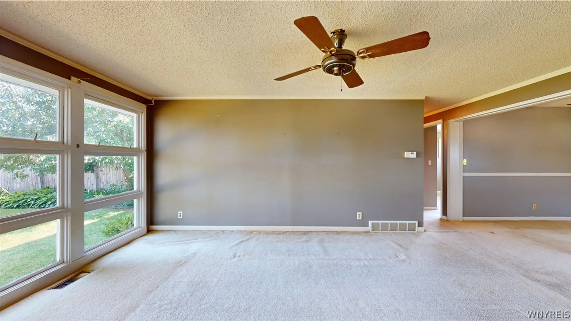 Property at 2045 Parker Boulevard, Tonawanda, NY 14150 8