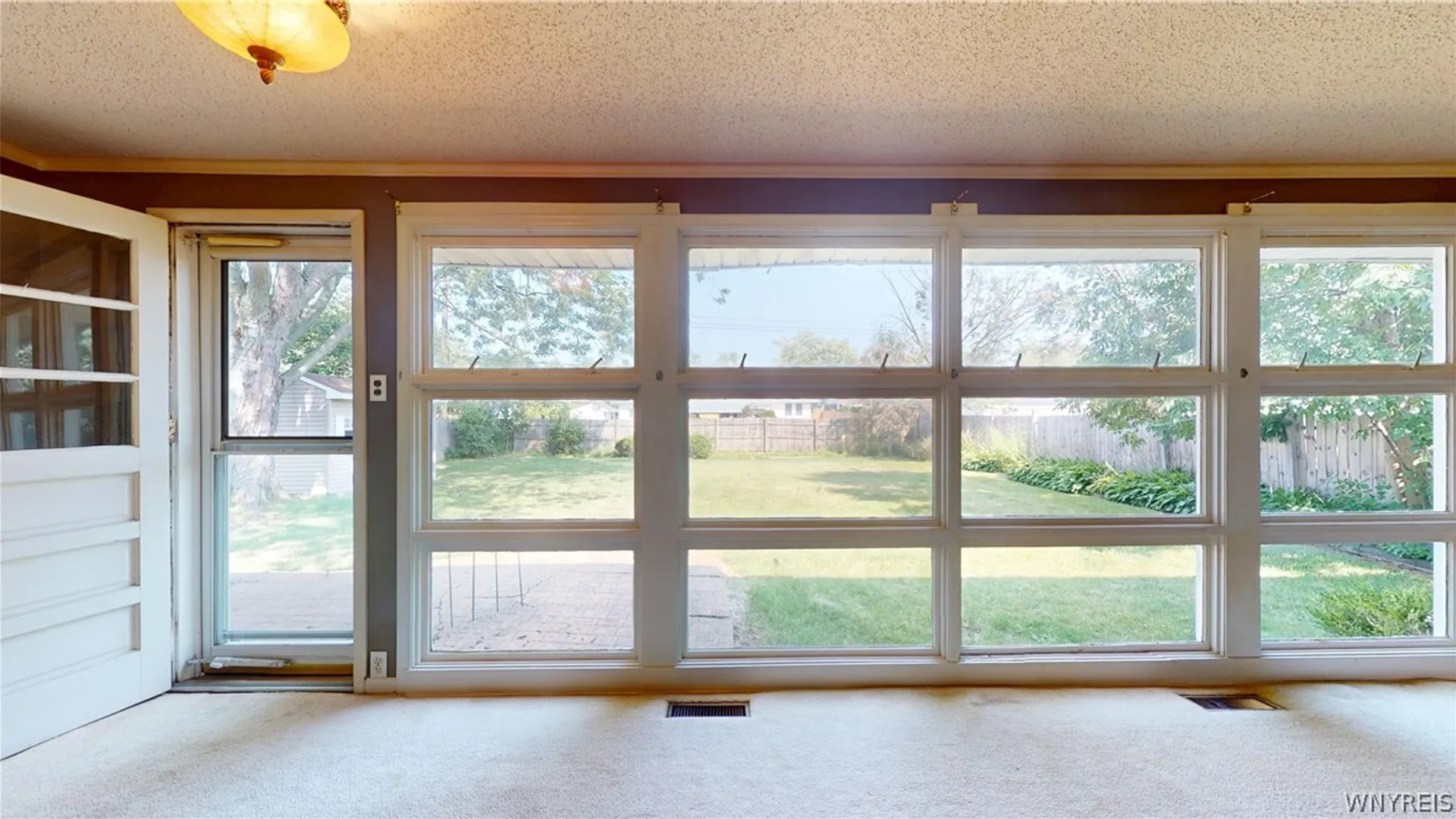 Property at 2045 Parker Boulevard, Tonawanda, NY 14150 9