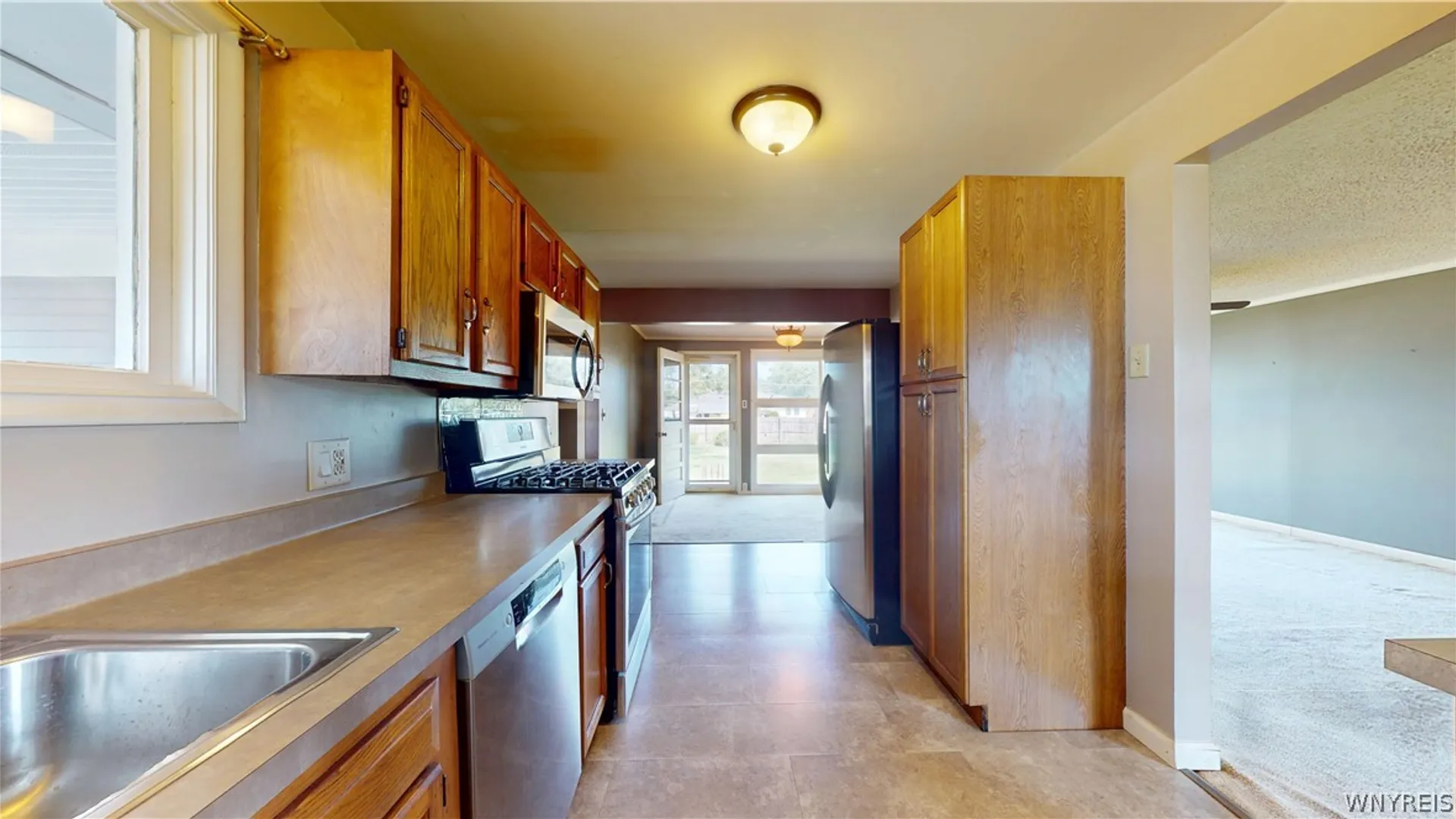 Property at 2045 Parker Boulevard, Tonawanda, NY 14150 17