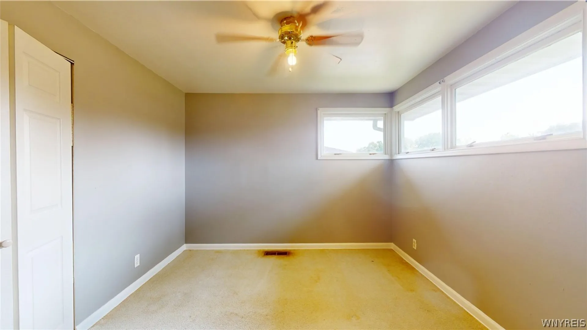 Property at 2045 Parker Boulevard, Tonawanda, NY 14150 25