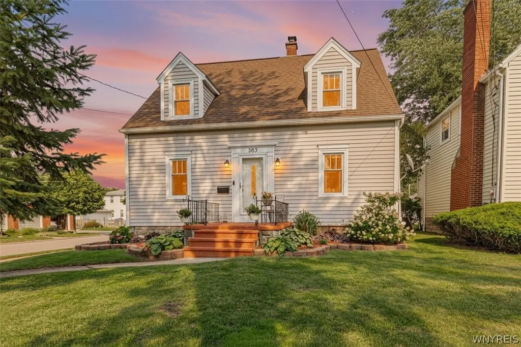 Property at 383 Springville Ave, Amherst, NY 14226